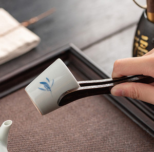 Accessoires de <span class=keywords><strong>thé</strong></span> en bois noir Poterie Six <span class=keywords><strong>Gentlemen</strong></span> Tea Ceremony Set - Product Image 4