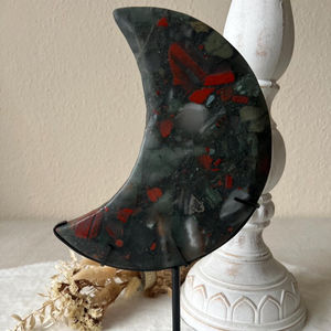 Piedra de Cristal Natural de Luna Sangrienta Africana Tallada a Mano al por Mayor, Estilo Bohemio, para Decoraciones del Hogar Únicas y Regalos Navideños - Product Image 1