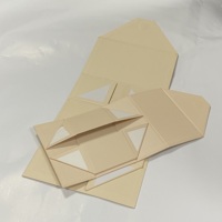 Boîte d'emballage de luxe en carton rigide personnalisée pour vêtements et chaussettes avec fermeture magnétique recyclable