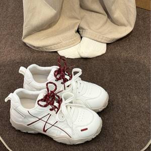 Nouvelles Chaussures de Course Rehaussantes pour Femmes Printemps 2026, Baskets Décontractées Antidérapantes Respirantes à Semelle Souple et Tendance - Product Image 2