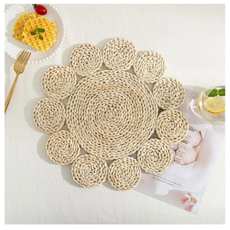 Modern simple corn husk thickened insulated placemat small cup cushion table mat fringe woven placemats