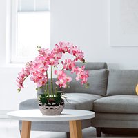 Weiße künstliche Orchidee mit silberner Vase Elegantes Kunst blumen arrangement für Weihnachten Neujahr Ostern oder Halloween