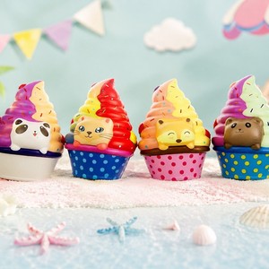 ของเล่นบีบคลายเครียดรูปสัตว์การ์ตูนแบบคัพเค้ก PU บีบแล้วคืนตัวช้า ของเล่นบีบสีสันสดใสลายไอศกรีม ของตกแต่ง ของขวัญ - Product Image 1