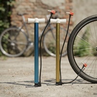 Pompe à air manuelle portable universelle en métal avec poignée en T et tuyau, repose-pieds pliable, pour VTT, vélo de route et vélo de ville