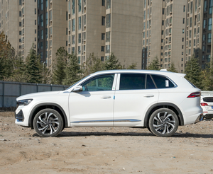 Geely Monjaro de Alta Velocidad, <span class=keywords><strong>Gasolina</strong></span>, 2WD, 2.0TD DCT EVO Edición Premium, <span class=keywords><strong>Consumo</strong></span> de Combustible NEDC Integral de 6.8 L/<span class=keywords><strong>100</strong></span> <span class=keywords><strong>km</strong></span> - Product Image 3