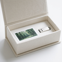 Boîte de photo écologique personnalisée en tissu et lin pour cadeau de mariage Boîte d'emballage rigide en carton avec clés USB imprimées