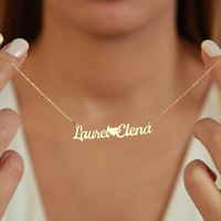 Collier Double Nom Personnalisé DIY avec Plaque Anglaise Personnalisée en Forme de Cœur Cadeau de Famille-Bijoux en Acier Inoxydable