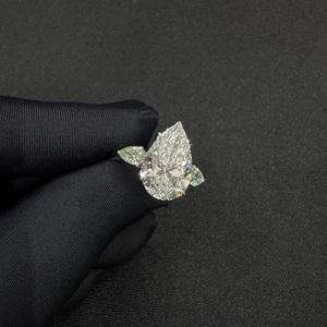 Elegante Anillo de Diamantes Cultivados en Laboratorio en Oro Blanco de 14k para Hombre y Mujer, Diseño de Joyería Fina Atemporal - Product Image 4