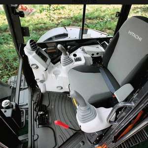 Mini-excavatrice Hitachi ZX55 d'occasion, 5,5 tonnes, d'occasion, CAT 305.5, Komatsu PC55 à vendre - Product Image 2