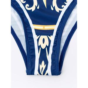 Maillots de bain de luxe 3D personnalisés Floerns pour femmes, ensemble bikini 2 pièces avec bretelles halter et string, appliques triangulaires texturées en cristal - Product Image 4