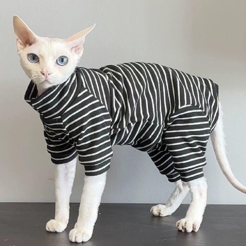 เสื้อเชิ้ตสี่ขาลายทางสีดำ