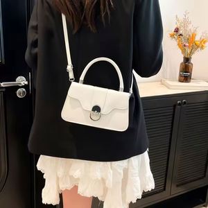 Bolso de Plumas Hecho a Mano con Cuentas, Bolso de Mano de Plumas de Moda para Cena de Otoño - Product Image 2