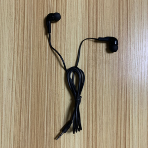 Auricolari MP3 con Filo Piatto, Regalo In-Ear Colorato Premium, Completamente Compatibili con <span class=keywords><strong>Apple</strong></span> e Android - Product Image 6