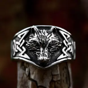 SS8-1234R 316l נירוסטה viking זאב טבעת בעלי חיים של גברים טבעת 3D הבלטה טבעת בעלי 3D מלטש גבוה סלע מלוטש גבוה הסיטונאי