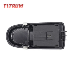 YITRUM สวิตช์ยกกระจก 5801484225 สำหรับอีวีโก้ เดลี่ MK5 2012-2014 ไฟฟ้า 12V - Product Image 3