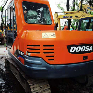รถขุดไฮดรอลิกแบบตีนตะขาบ DOOSAN DH80 มือสอง ขนาด 8 ตัน ปี 2019 อะไหล่แท้จากเกาหลี เครื่องยนต์ มอเตอร์ เกียร์ แบริ่ง ปั๊ม - Product Image 4