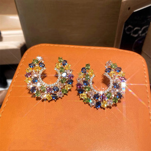 Pendientes de tuerca ovalados de doble capa en forma de C para mujer, para uso diario y de noche - Product Image 5