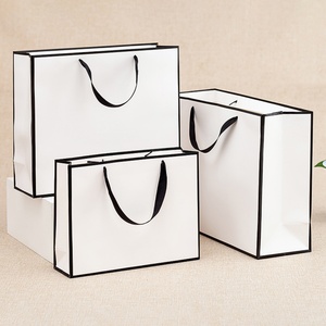 Bolsa de Papel para Ropa con Logotipo Personalizado, Bolsa de Papel para Compras al por Mayor, Económica - Product Image 4