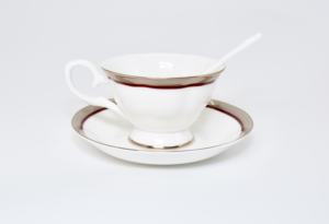 Ensemble é<span class=keywords><strong>l</strong></span>égant de tasses à thé en porcelaine fine avec soucoupes et cuillères, bordure dorée et rouge, écologique, durable, de qualité supérieure, marque HIHUI, portable, luxe, pour hôtel - Product Image 6