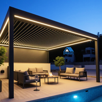 Pergola moderne intelligente en aluminium à lattes effet bois avec éclairage RGB contrôlable par application et capteur de pluie automatique