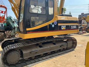 Excavatrice 320BL avec godet de terrassement de 0,22 m³ de capacité, poids opérationnel de 22 tonnes, moteur Cummins, vannes Kawasaki, occasion - Product Image 5