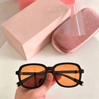 Nouvelles Lunettes de Soleil Carrées Tendance à Monture Large, Verres Dégradés UV400 de Haute Qualité, Cadre Complet Doré Premium pour Adultes
