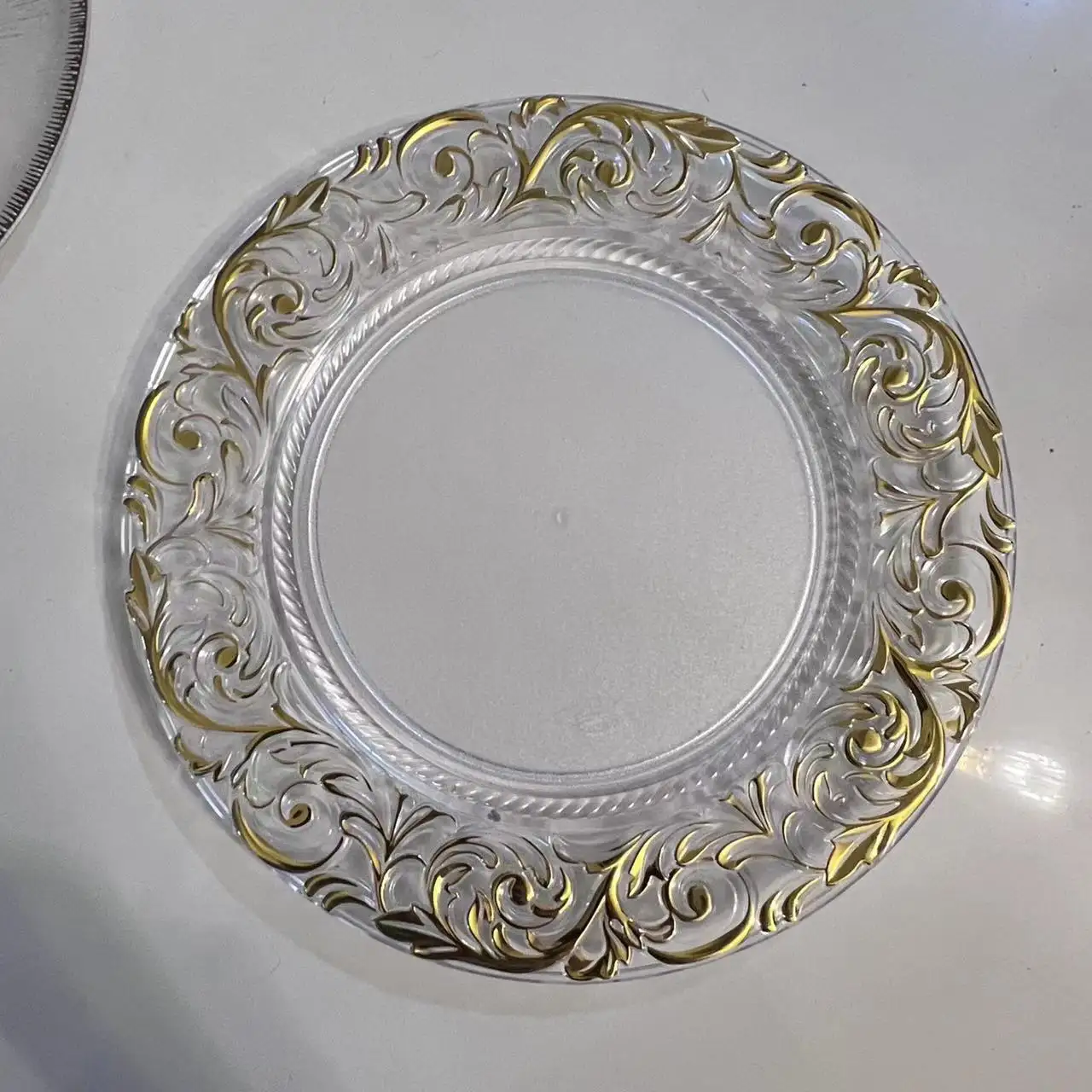 BST Elegant Tableware Decoration 13 inch wholesale luxury clear acrylic gold charger plates for dinner plates