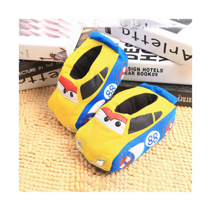 2025 Creative nouveau Design lumière enfant chaussures pantoufles en gros pas cher lumière LED voiture en forme bébé clignotant chaussures - Product Image 1