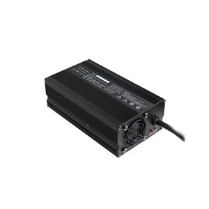 Cargador de Batería de Litio de 900w Serie 72v 84v 10a para Scooter Eléctrico, Bicicleta Eléctrica y Carro de <span class=keywords><strong>Golf</strong></span> - Product Image 2