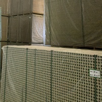 Panneaux de particules tubulaires creux haute résistance E1 résistants à l'humidité pour la décoration intérieure des portes en bois et des chambres d'hôtel