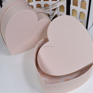 Caja de regalo de cartón ecológica en forma de corazón de lujo personalizada profesional con cajas rígidas de laminación mate para cosméticos - Product Image 2