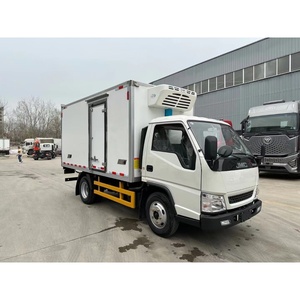 Camionnette frigorifique miniature diesel manuelle JMC pour le transport de légumes et de fruits - Boîte et joints de porte personnalisés inclus - Product Image 2