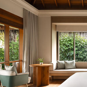 Banc de salle à manger élégant pour hôtel de luxe, siège rembourré, cadre robuste, design peu encombrant, sièges de restaurant - Product Image 5