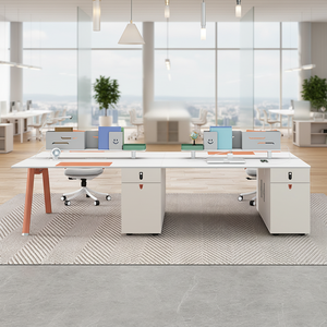 Juego <span class=keywords><strong>de</strong></span> <span class=keywords><strong>Escritorio</strong></span> y <span class=keywords><strong>Sillas</strong></span> <span class=keywords><strong>de</strong></span> Oficina <span class=keywords><strong>de</strong></span> Madera <span class=keywords><strong>de</strong></span> Lujo para Cuatro Personas, Duradero, con Diseño Moderno, Tomacorriente y Gabinete <span class=keywords><strong>de</strong></span> Almacenamiento - Product Image 3