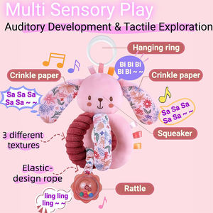 Jouet Lapin en Peluche Rose de Haute Qualité, à Suspendre au <span class=keywords><strong>Siège</strong></span> <span class=keywords><strong>Auto</strong></span> ou à la Poussette, pour Bébés et Nourrissons, avec Hochet pour Portique d'Activités, Idéal pour Paniers de Pâques - Product Image 3