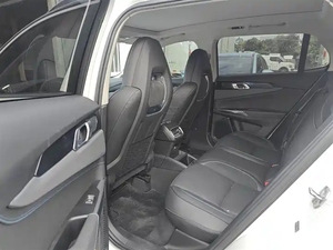 Auto Usado Lynk & Co 01 2018 2019 2020, Modelo 1.5T PHEV <span class=keywords><strong>Jin</strong></span> Pro Nacional <span class=keywords><strong>V</strong></span> Híbrido, SUV de 5 Asientos con Turbo y Techo Panorámico - Product Image 4