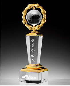 Trofeo de Cristal y Metal Personalizado con Logotipo y Texto Grabados para Premio a Tiendas, Regalo Corporativo Top 10 - Product Image 4