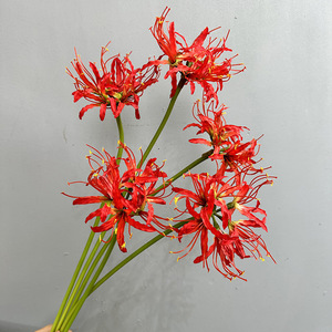 Fleurs <span class=keywords><strong>Higanbana</strong></span> artificielles de haute qualité en plusieurs couleurs réalistes pour la décoration murale du Nouvel An de la remise des diplômes de Noël en gros - Product Image 3