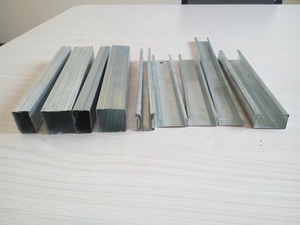 Profilo in Acciaio per Controsoffitti, Canale Galvanizzato Leggero per <span class=keywords><strong>Cartongesso</strong></span>, <span class=keywords><strong>Montanti</strong></span> e Guide in Metallo per Strutture Metalliche Laminate a Freddo - Product Image 2