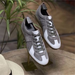 Chaussures d'entraînement allemandes personnalisées pour hommes, fabriquées à la main, style rétro, bout pointu/carré, lacets, baskets antidérapantes, légères et respirantes - Product Image 4