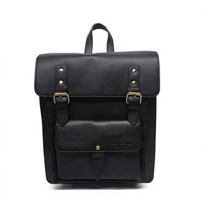 Sac à bandoulière BS INTERNATIONAL en cuir de vachette vintage, résistant à l'eau, imprimé animalier, idéal pour la randonnée, les voyages, le vélo et les soirées, avec logo. - Product Image 4