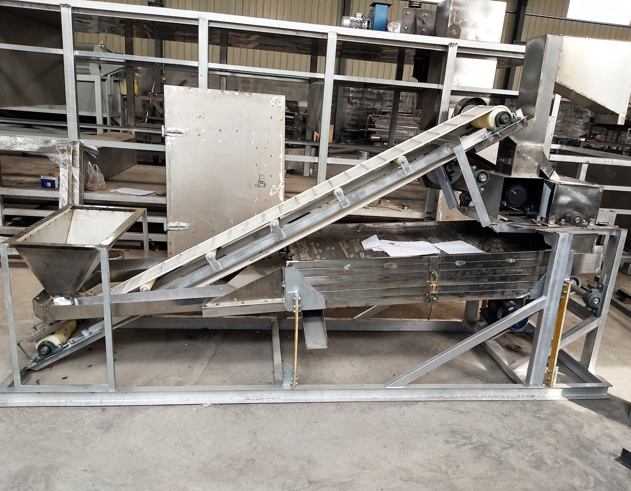 自動ピスタチオナッツクラッキング機ピスタチオ殻むき破砕機価格