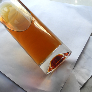 Botella de vidrio transparente Premium de 750ml Diseño de cuello delgado al por mayor para licores fuertes como whisky brandy y <span class=keywords><strong>Vodka</strong></span> - Product Image 4