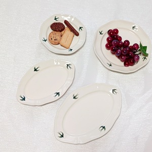 Vẽ tay hình bầu dục Retro tấm gốm Harmony giữa phong cách cổ xưa nuốt Tấm cứu trợ - Product Image 4