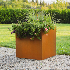 Pot de plantation en acier corten pour usage extérieur - Product Image 3