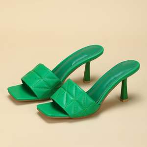 Babouches Femme Tendance Été, Sandales Tendance, Talons Bas 7,5 cm, Femmes <span class=keywords><strong>2022</strong></span> - Product Image 1