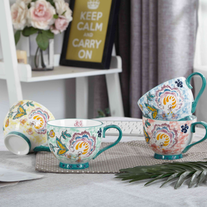 Tasses en céramique faites à la main avec motif de fleurs et de papillons, peintes à la main, pour le petit-déjeuner, le lait, les desserts, les tasses à thé, les mugs en porcelaine, en stock dans l'usine - Product Image 1