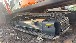 Excavatrice de taille moyenne Doosan Develon DX225LCA de 25 tonnes, modèle 2024, d'occasion - Product Image 4