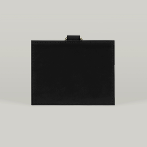 Porta Tessera Vaccinale - 100% Poliuretano/Pelle Vegana Prodotto in Turchia 4,5x3,5 Pollici Pulibile con Panno e Non Lavabile in Lavatrice - Product Image 1