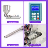 Machine de remplissage de liquides entièrement automatique avec conception anti-goutte et autonettoyante pour l'emballage d'huile de piment, de base pour fondue chinoise, de sauce soja et de vinaigre